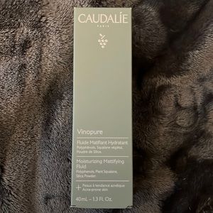 CAUDALÍE Vinopure Moisturizing Mattifying Fluid